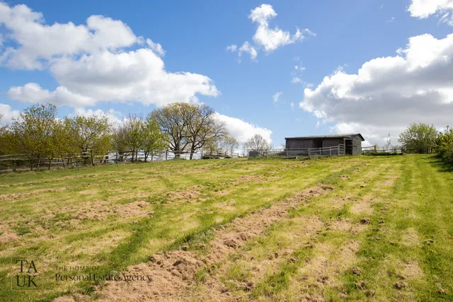 Lot 2, Brambledown Crays Lane, Pulborough RH20 3DZ
