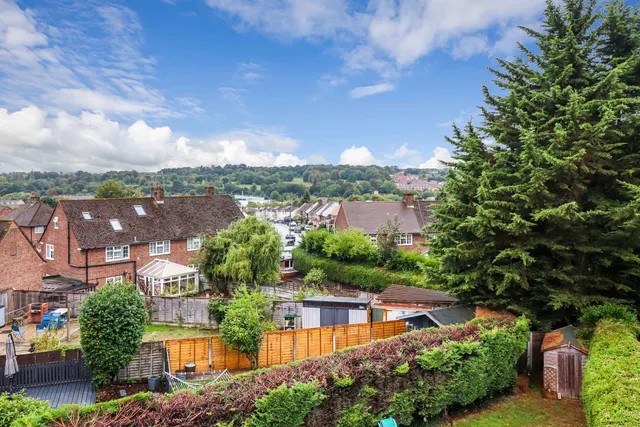 81 Hobbs Hill Road, Hemel Hempstead HP3 9QD