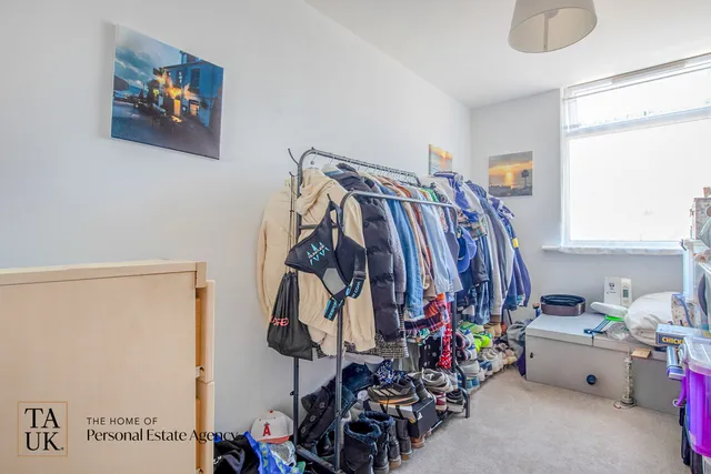 Flat 5, Atlantic House Jengers Mead, Billingshurst RH14 9PB