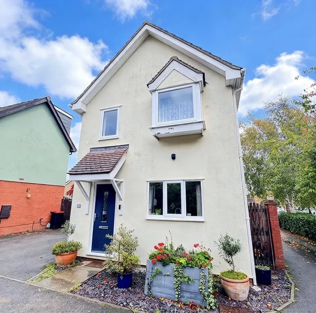 28 Rayner Way, Halstead CO9 1BU