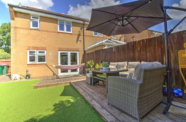 9 Lidsey Close, Crawley RH10 7LZ