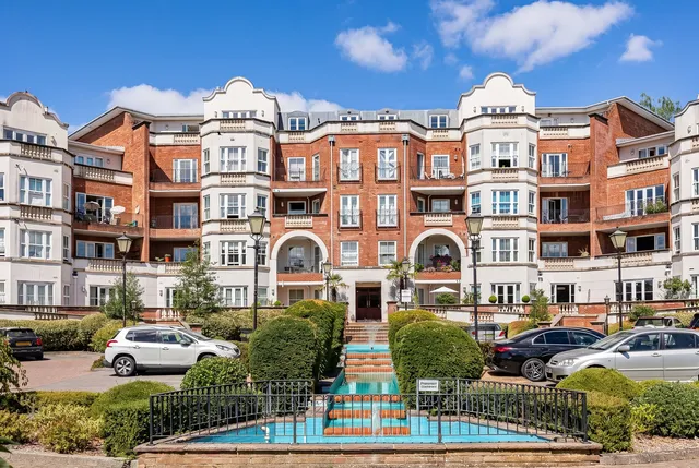 41 Grand Regency Heights Burleigh Road, Ascot SL5 8FE