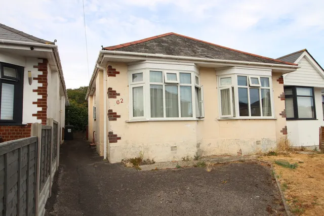 62 Exton Road, Bournemouth BH6 5QQ