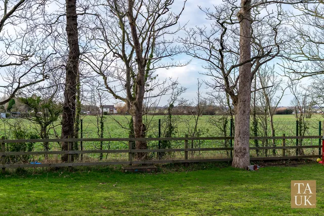 6 Halsall Farm Grove, Halsall L39 8AB