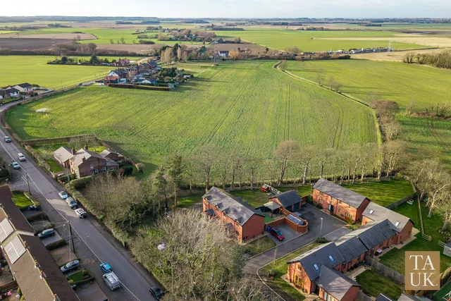 6 Halsall Farm Grove, Halsall L39 8AB
