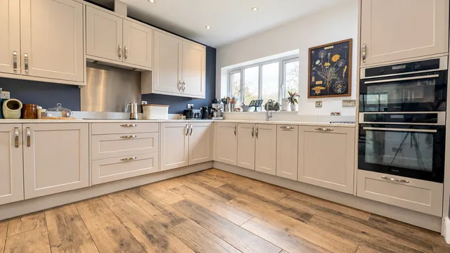 Kavisa House, Frome BA11 3QN