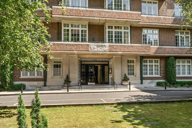 Flat 51, Eresby House Rutland Gate, London SW7 1BG