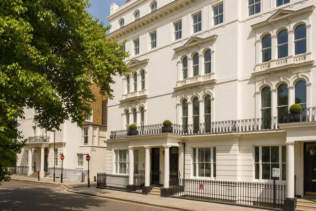 18 Porchester Gardens, Bayswater, London