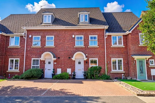 53 Leighton Avenue, Middleton M24 1PJ