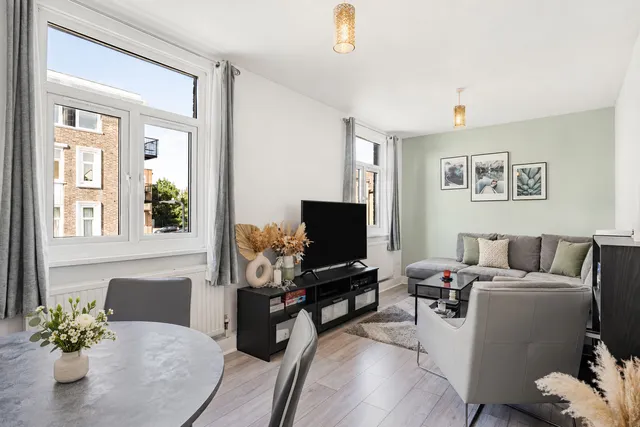 132-138 Uxbridge Road, London W13 8QS