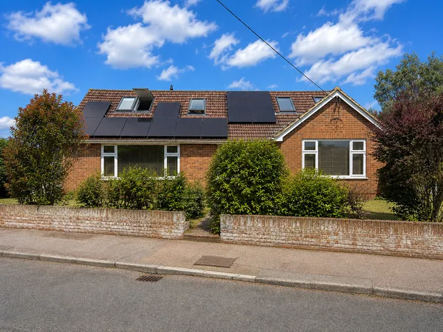 19 Lovell Road, Canterbury CT2 9DG