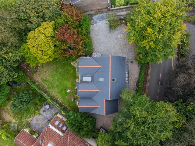 4 Southward Lane, Swansea SA3 4QE