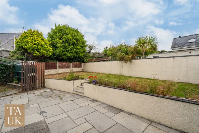 44 Tyn Rhos Estate, Penysarn LL69 9BZ