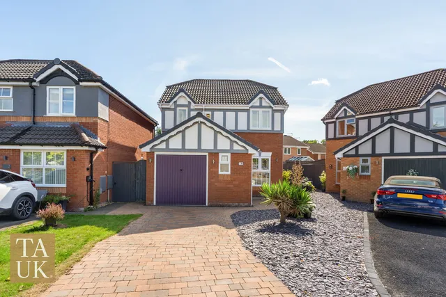 18 Arran Avenue, Ellesmere Port CH65 9JE