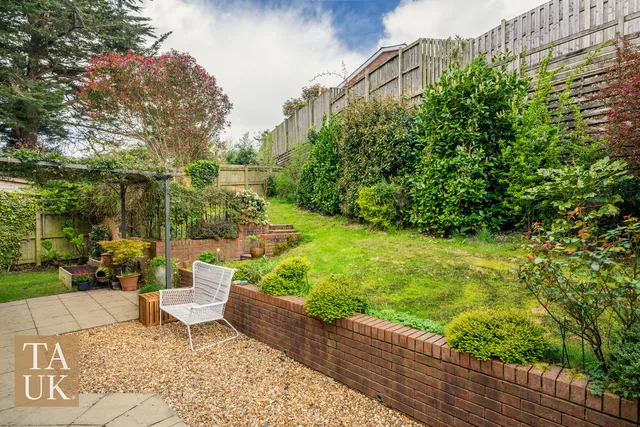 27 Llys Adda, Bangor LL57 2AW