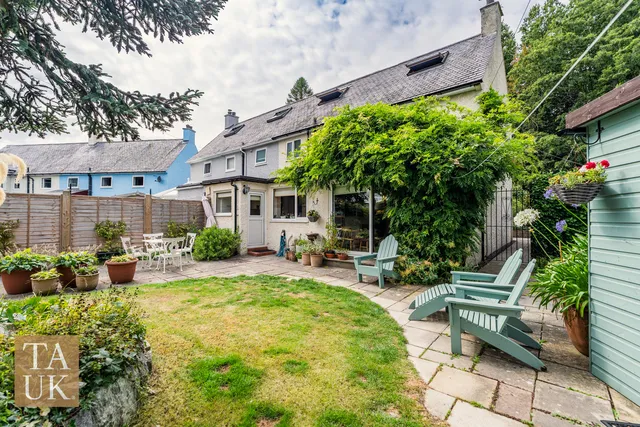 72 Maes Hyfryd, Beaumaris LL58 8HN