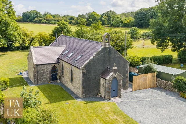 Bod Lawen Talwrn, Llangefni LL77 7TA