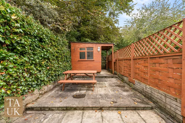 2 Plas Coch Terrace, Beaumaris LL58 8AD