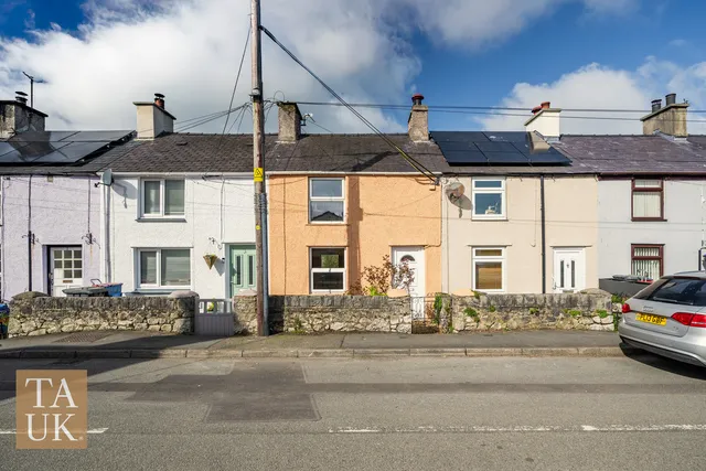 4 Beaumaris Road, Beaumaris LL58 8NF