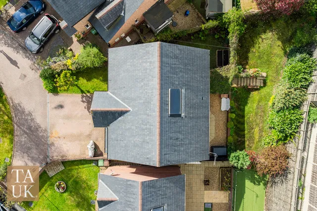 27 Llys Adda, Bangor LL57 2AW