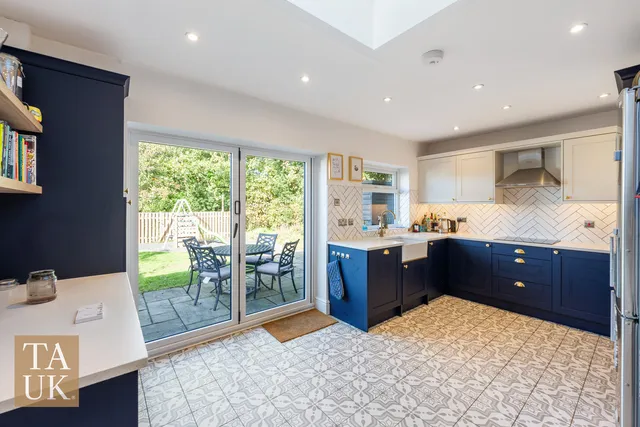 174 Penrhos Road, Bangor LL57 2LX