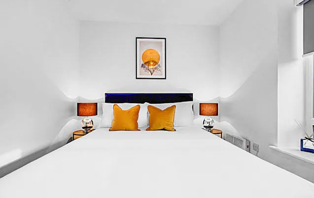 Modern Spacious 1 Bedroom Apartment | Mitcham | Pet-Friendly | Balcony or Patio | Super Fast WiFi