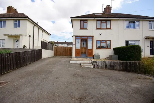 61 Oldminster Road, Sharpness GL13 9UR