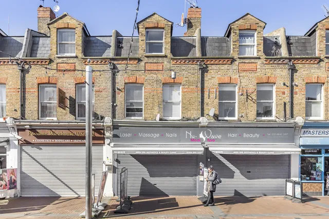 Flat 7, 1b Oak Road, London W5 3SS