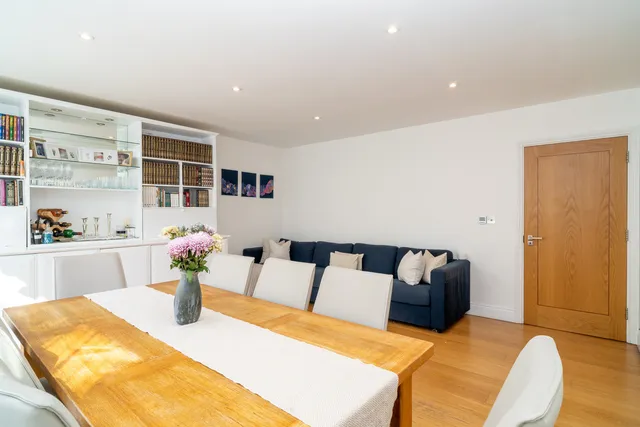 Flat 1, 37 Ashley Lane, London NW4 1HH