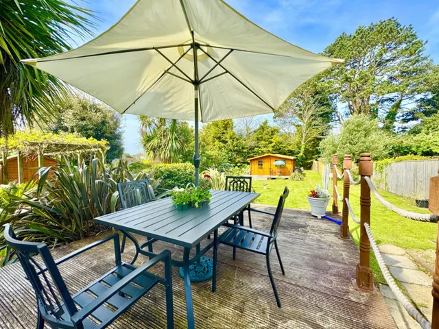 54 The Fairway, Sandown PO36 9EG