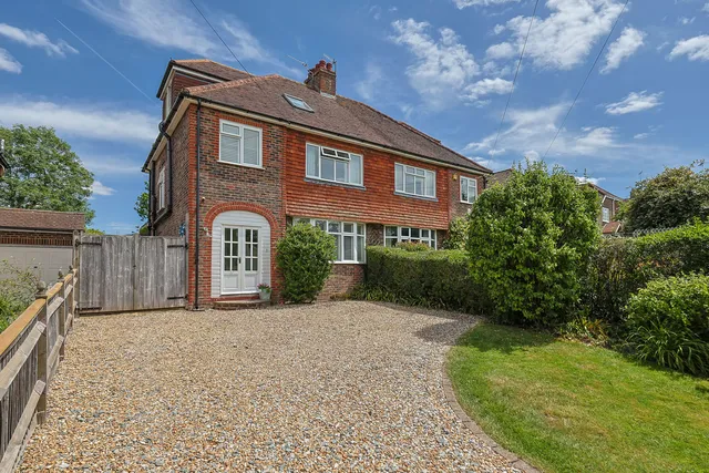 Chudleigh New House Lane, Redhill RH1 5RA