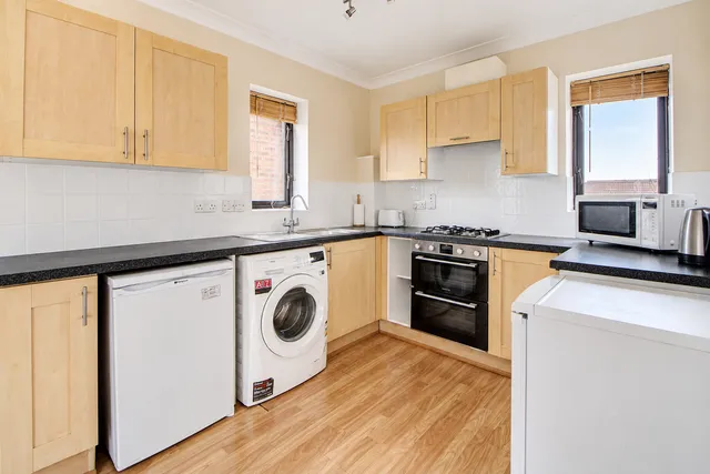 5 Heligan Place, Westcroft MK4 4FT