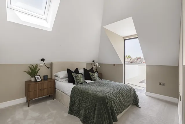 Abbotswood Road, London, SW16 1AJ