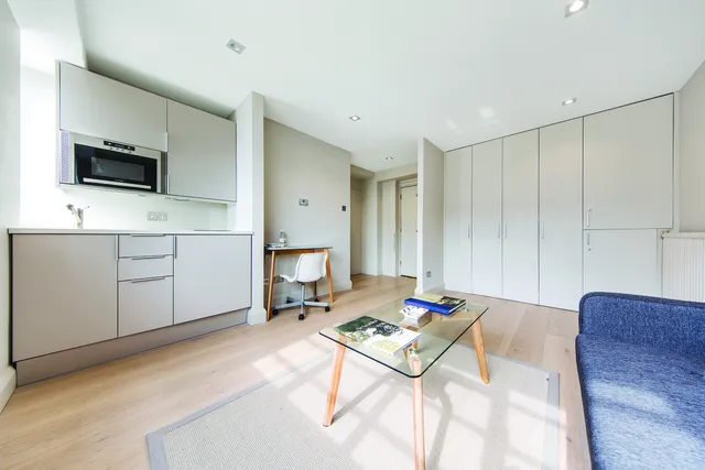 Sloane Avenue Mansions, Sloane Avenue, London, SW3 3JR