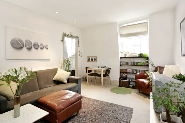 Cambridge Street, Pimlico, London, SW1V 4QA