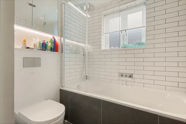 Northcote Road, London, SW11 6PN