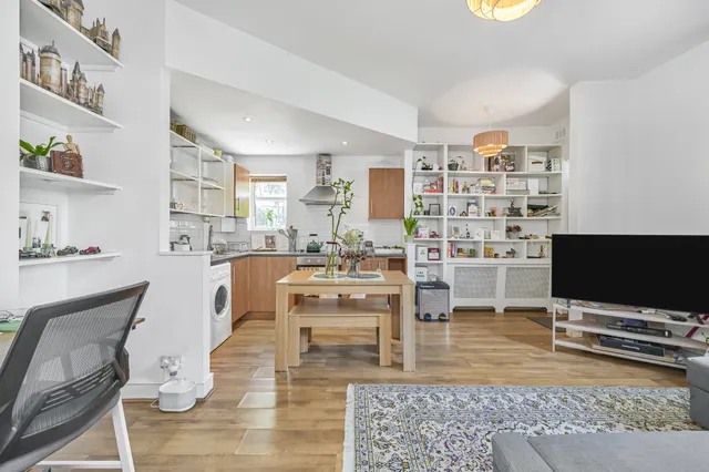 Clarence Avenue, London, SW4 8JR