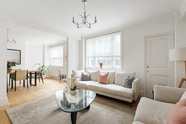 Malvern Court, Onslow Square, London, SW7 3HU