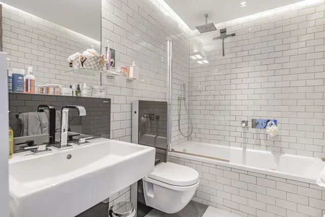 Paddenswick Road, London, W6 0UB