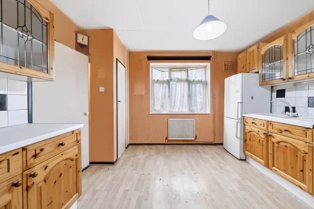 Frensham Drive, London, SW15 3EE