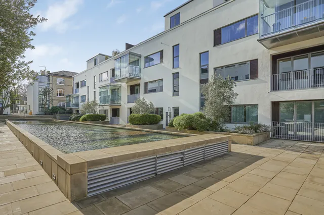 Carlton Drive, London, SW15 2DG