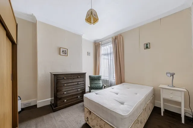 Langthorne Street, London, SW6 6JT
