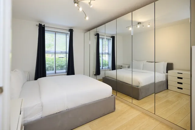 Mapeshill Place, Willesden Green, London, NW2 5LA