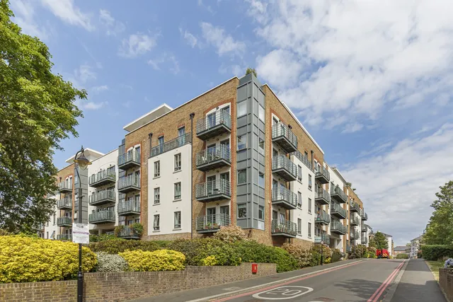 Queen Marys House, Holford Way, London, SW15 5DH
