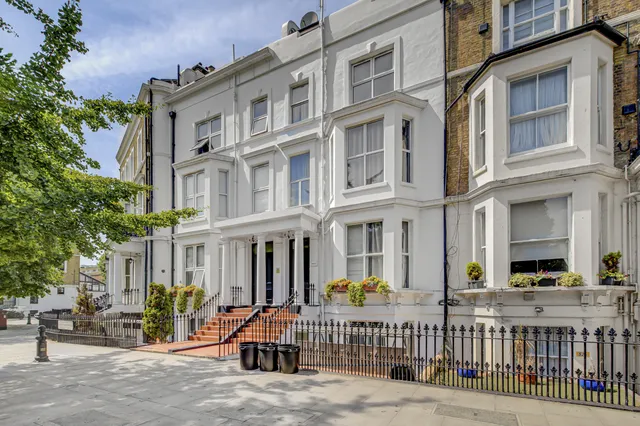 West Cromwell Road, London, SW5 9QL