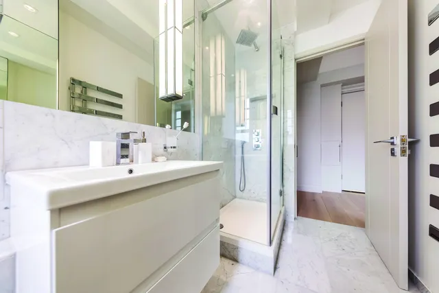 Sloane Avenue Mansions, Sloane Avenue, London, SW3 3JR