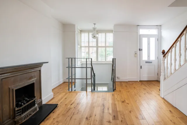 Cornfield Road, Reigate, RH2 7HE