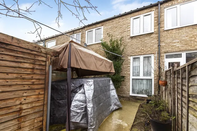 Halston Close, London, SW11 6RH
