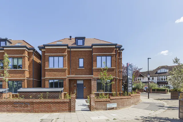 Abbotswood Road, London, SW16 1AJ