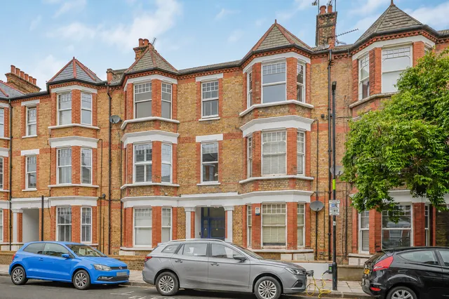 Elmhurst Mansions, Elmhurst Street, London, SW4 6HH